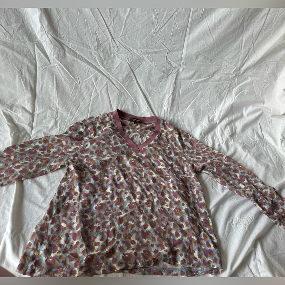 Johnston & Murphy Pink Patterned V-Neck Blouse